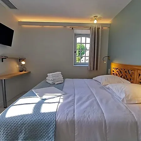 Hotel Domaine Jolidetour Climatise, Piscine Et Tennis Prives