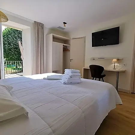 Domaine Jolidetour Climatise, Piscine Et Tennis Prives Hotel Terrasson