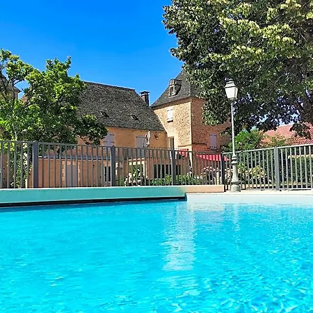 Hotel Domaine Jolidetour Climatise, Piscine Et Tennis Prives Terrasson